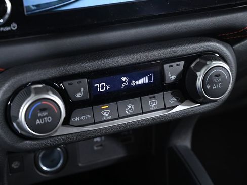 New 2025 Nissan Versa SR w/ Trunk Package image 14