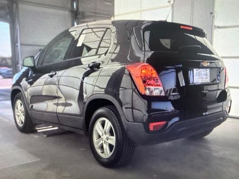 Used 2020 Chevrolet Trax LS w/ Tint and Cruise Package FWD image 10