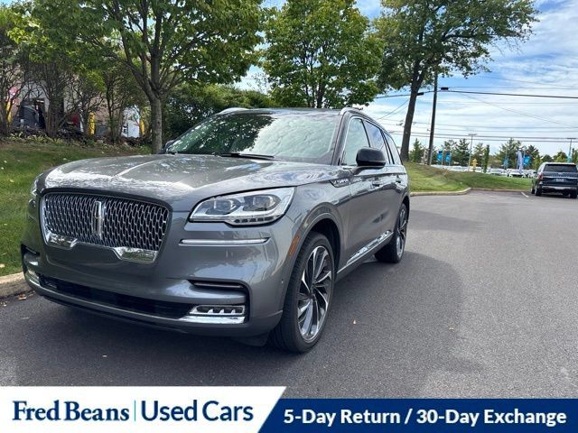 Used 2024 Lincoln Aviator Reserve w/ Equipment Group 201A AWD/4WD image 3