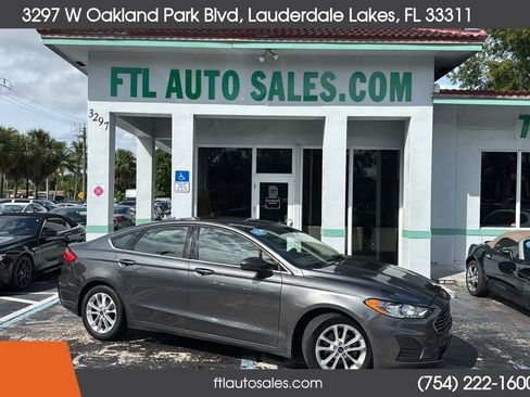 Used 2020 Ford Fusion SE FWD image 1
