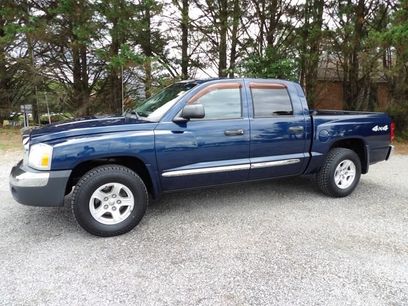Used 2005 Dodge Dakota SLT w/ Trailer Tow Group