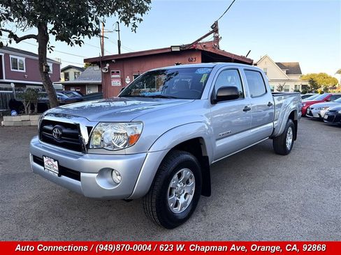 Used 2007 Toyota Tacoma PreRunner RWD image 2