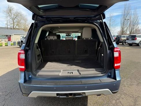Used 2019 Ford Expedition XLT w/ Equipment Group 201A image 14