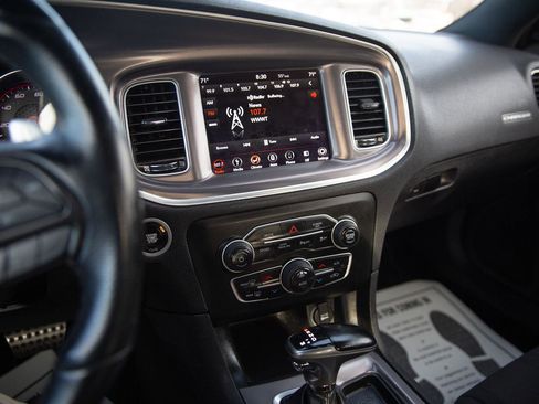 Used 2019 Dodge Charger GT image 9