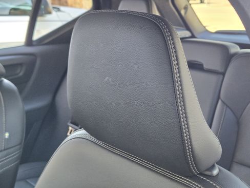 Used 2025 Volvo XC40 B5 Core w/ Protection Package Premier image 22