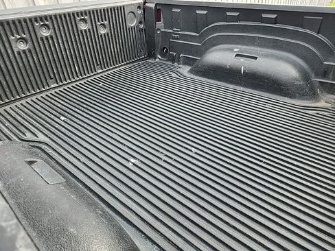 Used 2019 RAM 1500 Classic SLT AWD/4WD image 6
