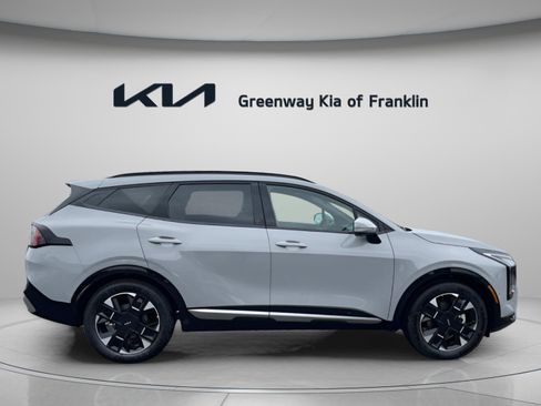 New 2026 Kia Sportage SX FWD image 8