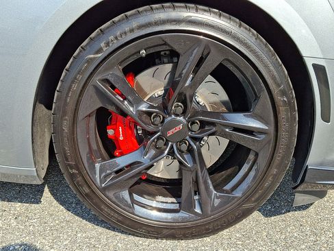 Used 2024 Chevrolet Camaro SS RWD image 10