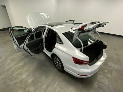 Used 2019 Volkswagen Jetta SE image 48