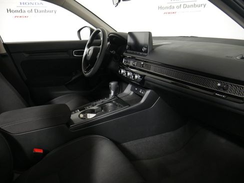 Used 2022 Honda Civic LX image 7