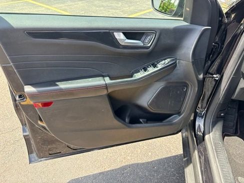 Used 2023 Ford Escape ST-Line w/ Tech Pack #1 AWD/4WD image 23