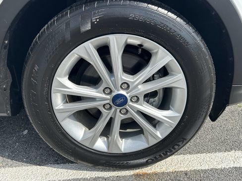 Used 2019 Ford Escape SE image 9