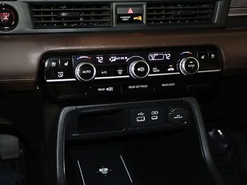 Used 2023 Honda Pilot Elite image 22