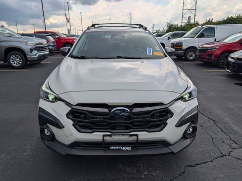 Used 2024 Subaru Crosstrek 2.5i Limited AWD/4WD image 2