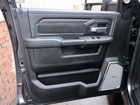 Used 2025 RAM 2500 Laramie image 10