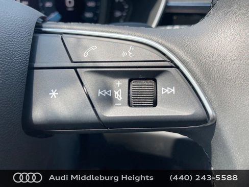 Used 2025 Audi Q3 2.0T Premium w/ Convenience Package image 36