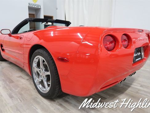Used 2000 Chevrolet Corvette Convertible w/ Memory Pkg image 13