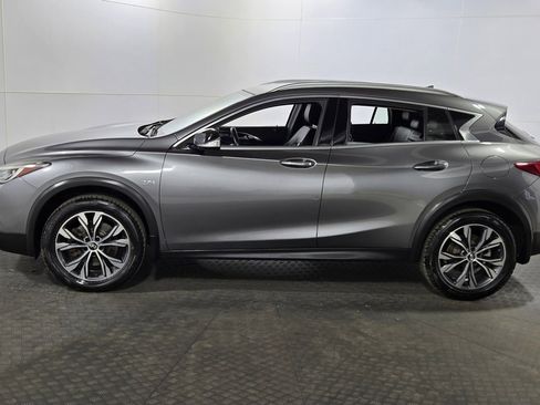 Used 2018 INFINITI QX30 AWD image 4