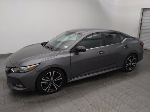 Used 2021 Nissan Sentra SR FWD image 2