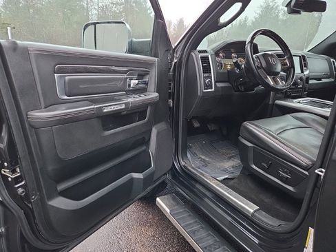 Used 2017 RAM 1500 Limited image 10