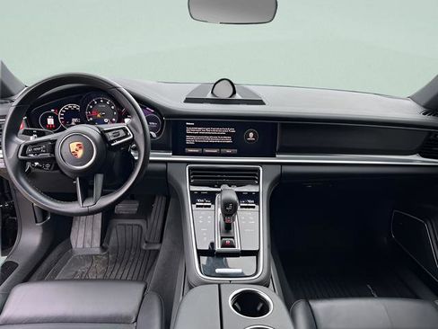Used 2023 Porsche Panamera 4 Platinum Edition AWD/4WD image 9