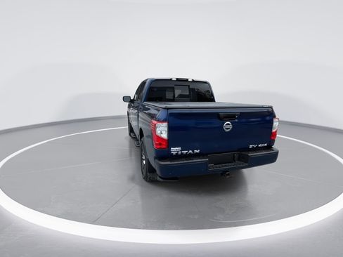Used 2021 Nissan Titan SV w/ SV Convenience Package image 15