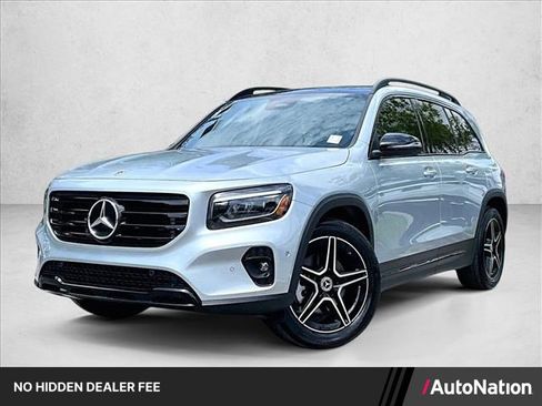 Used 2026 Mercedes-Benz GLB 250 image 1