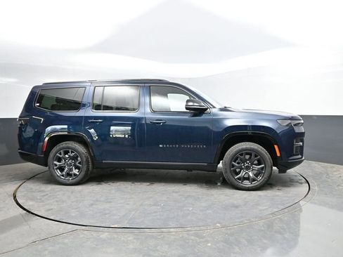 New 2026 Jeep Grand Wagoneer Limited AWD/4WD image 8