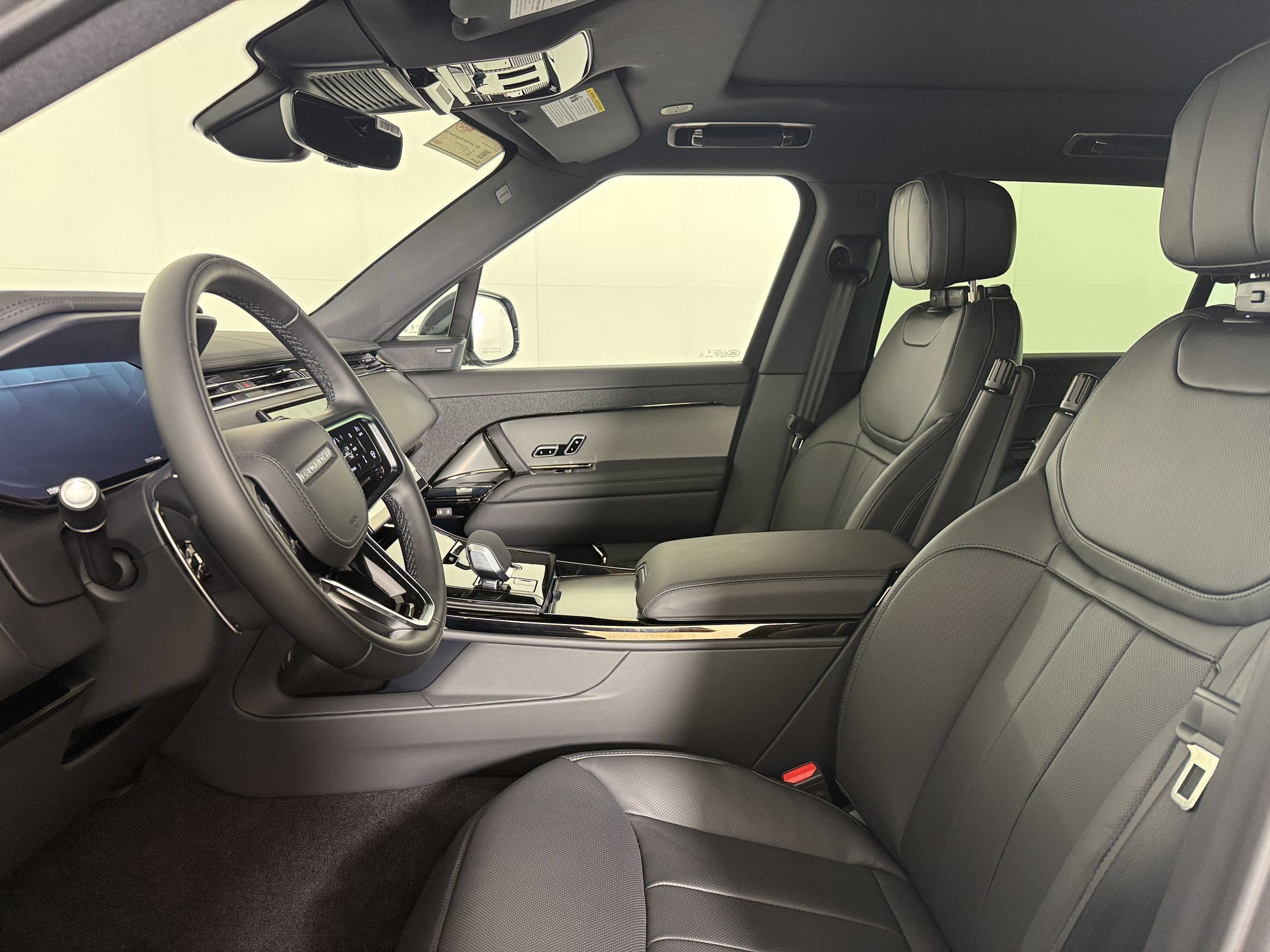New 2027 Land Rover Range Rover Sport SE AWD/4WD image 5