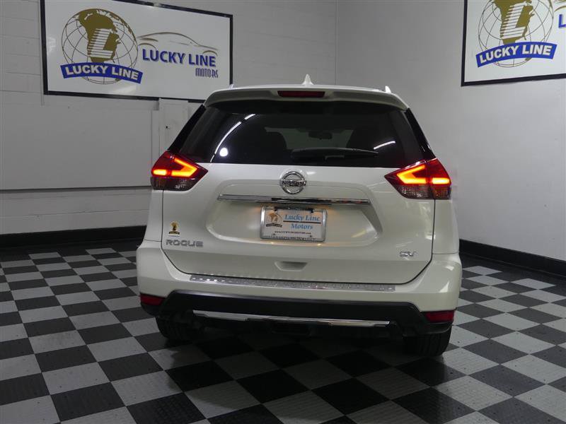 Used 2017 Nissan Rogue SV w/ SV Premium Package FWD image 8