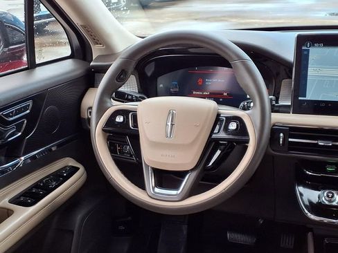 Used 2024 Lincoln Corsair FWD image 7