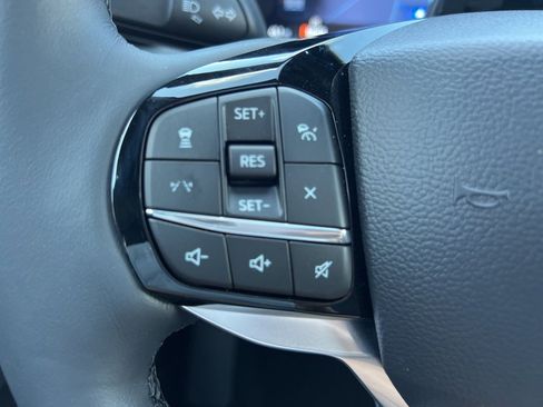 New 2026 Ford Explorer Platinum image 19