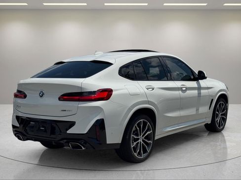 Used 2022 BMW X4 xDrive30i w/ M Sport Package 2 AWD/4WD image 5