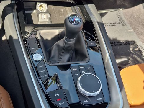 Used 2025 BMW Z4 M40i w/ Edition RWD image 26