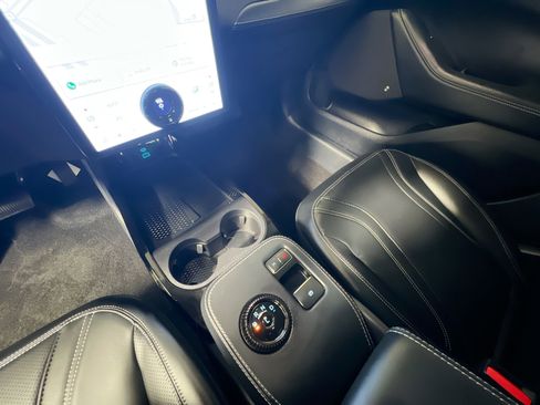 Used 2024 Ford Mustang Mach-E Premium image 26