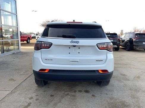 Used 2023 Jeep Compass Latitude image 6