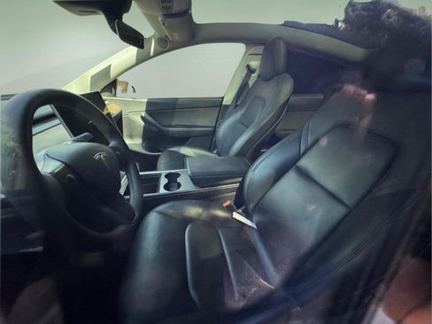 Used 2022 Tesla Model Y Performance AWD/4WD image 3