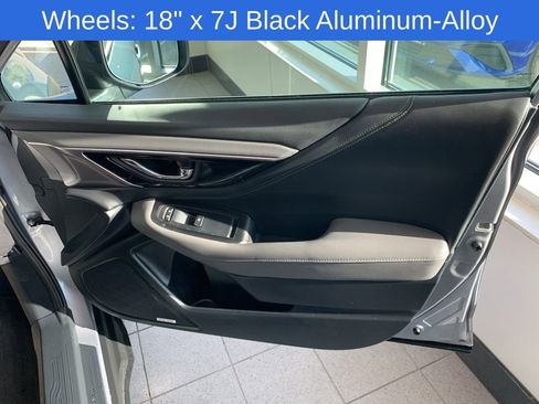 Used 2025 Subaru Outback Onyx Edition AWD/4WD image 16