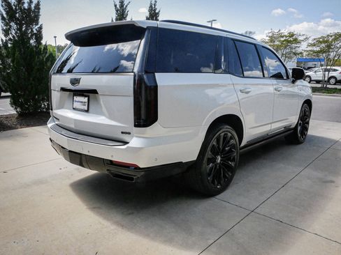 Used 2025 Cadillac Escalade Sport Platinum w/ LPO, ONYX Package AWD/4WD image 10