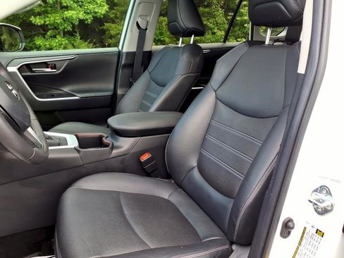 Used 2022 Toyota RAV4 Limited w/ Limited Grade Weather Package FWD image 15