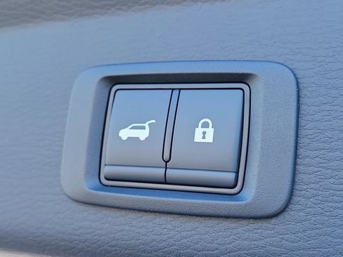 New 2026 Mitsubishi Outlander SE AWD/4WD image 12