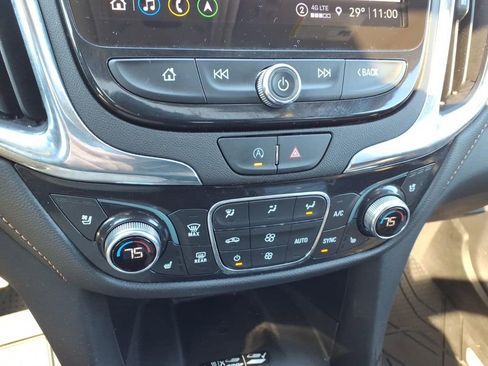 Used 2023 Chevrolet Equinox Premier FWD image 21