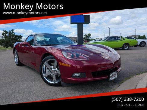 Used 2007 Chevrolet Corvette Coupe w/ Preferred Equipment Group RWD image 1