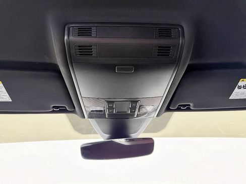 Used 2018 Volkswagen Golf 4-Door AWD/4WD image 48
