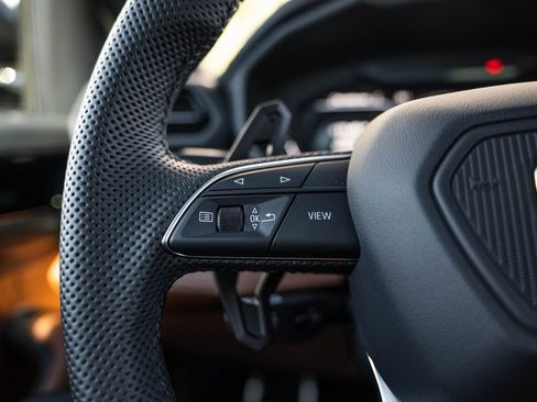 New 2025 Lamborghini Urus SE image 11