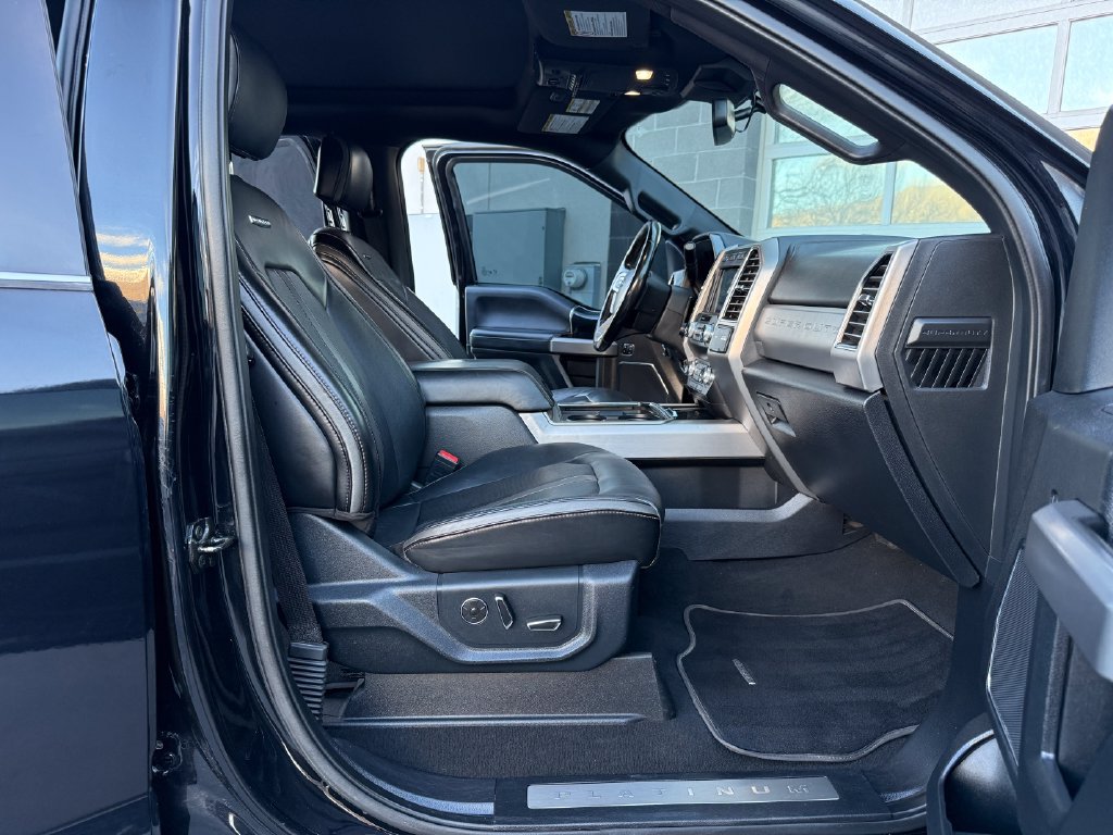 Used 2021 Ford F350 Platinum AWD/4WD image 16