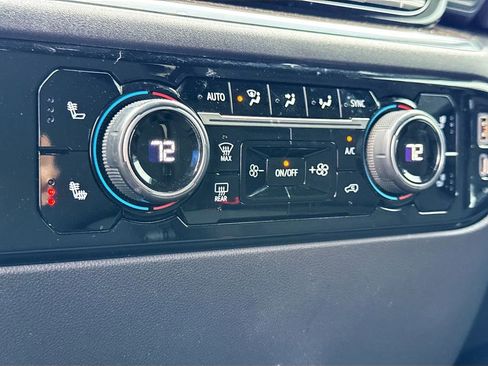 Used 2023 Chevrolet Silverado 1500 LT AWD/4WD image 16