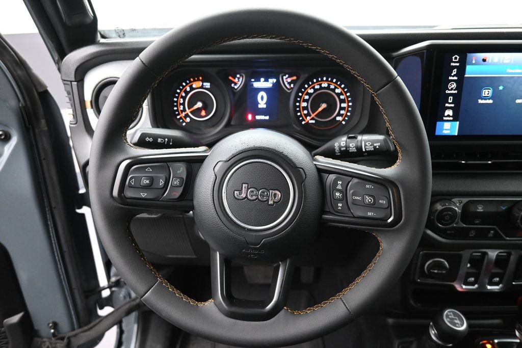 Used 2024 Jeep Wrangler Sport AWD/4WD image 3
