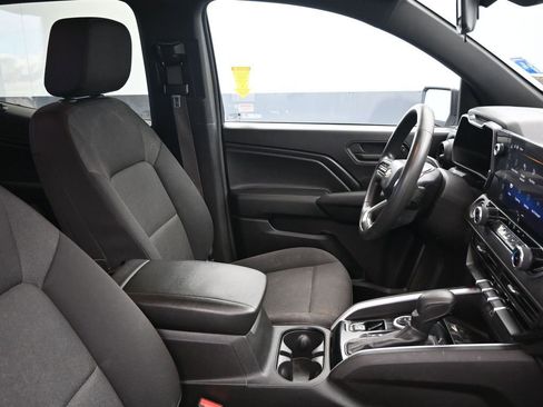 Used 2024 Chevrolet Colorado W/T w/ WT Convenience Package image 12