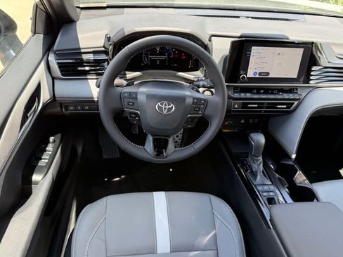 Used 2026 Toyota Camry SE FWD image 21